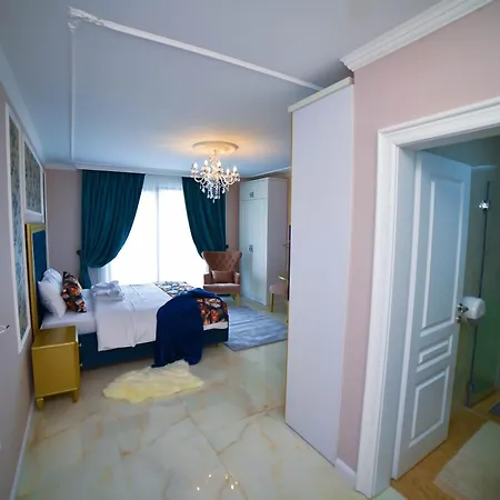 Adonis ズラティボール