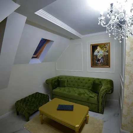 Adonis ズラティボール